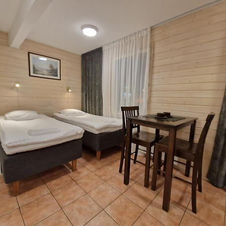 The Sleeping Bear Hotel Инари Екстериор снимка