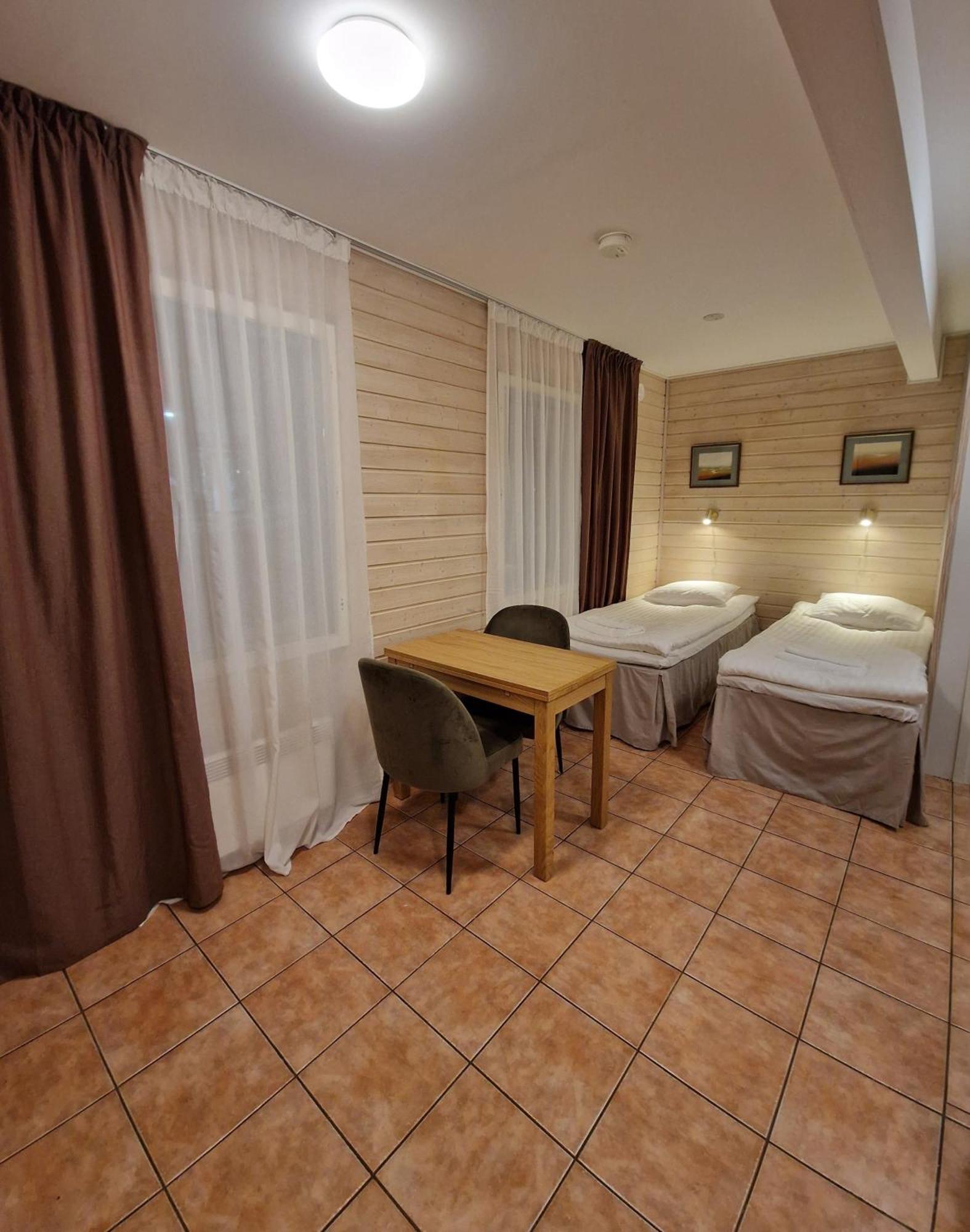 The Sleeping Bear Hotel Инари Екстериор снимка