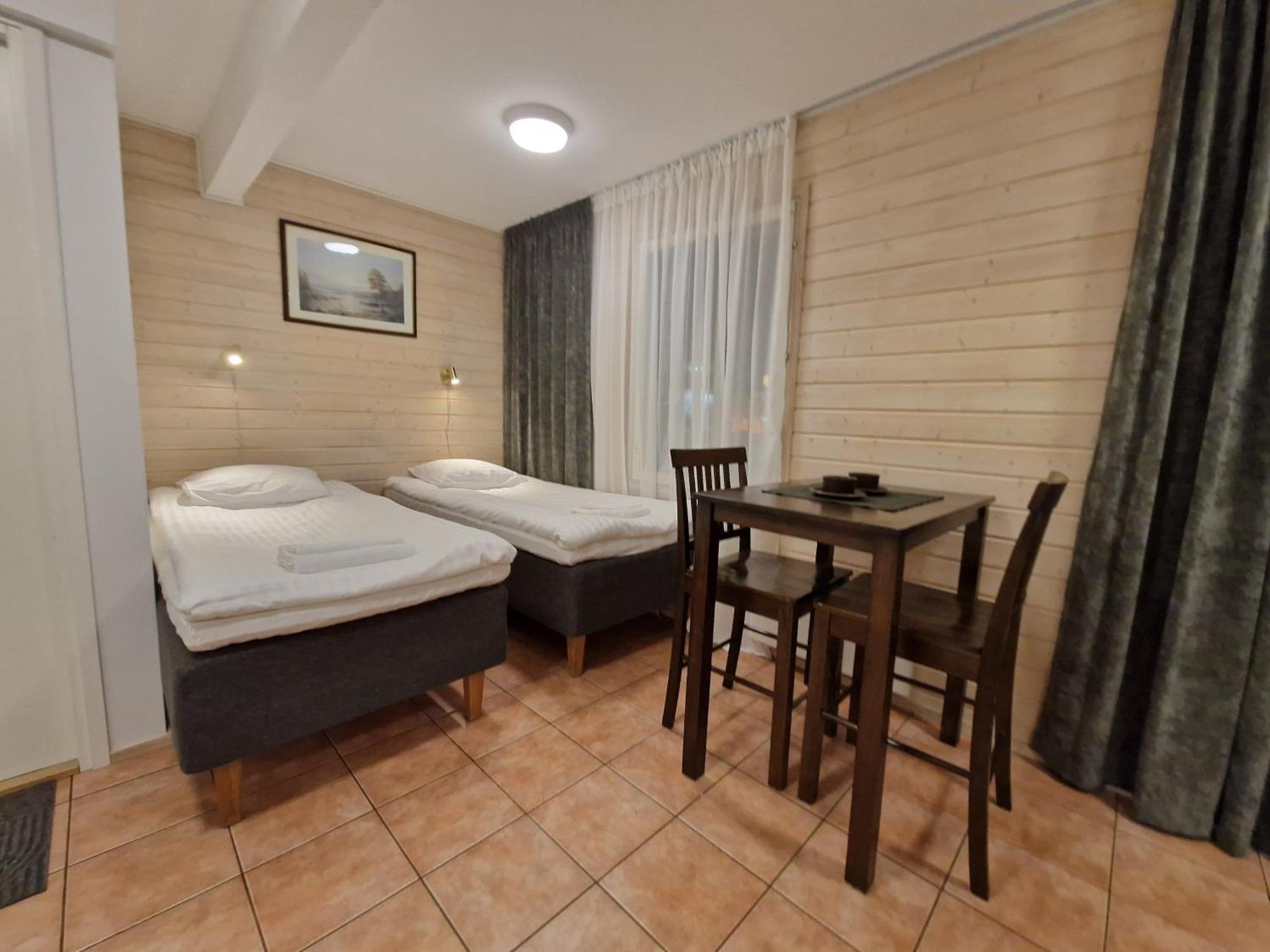 The Sleeping Bear Hotel Инари Екстериор снимка