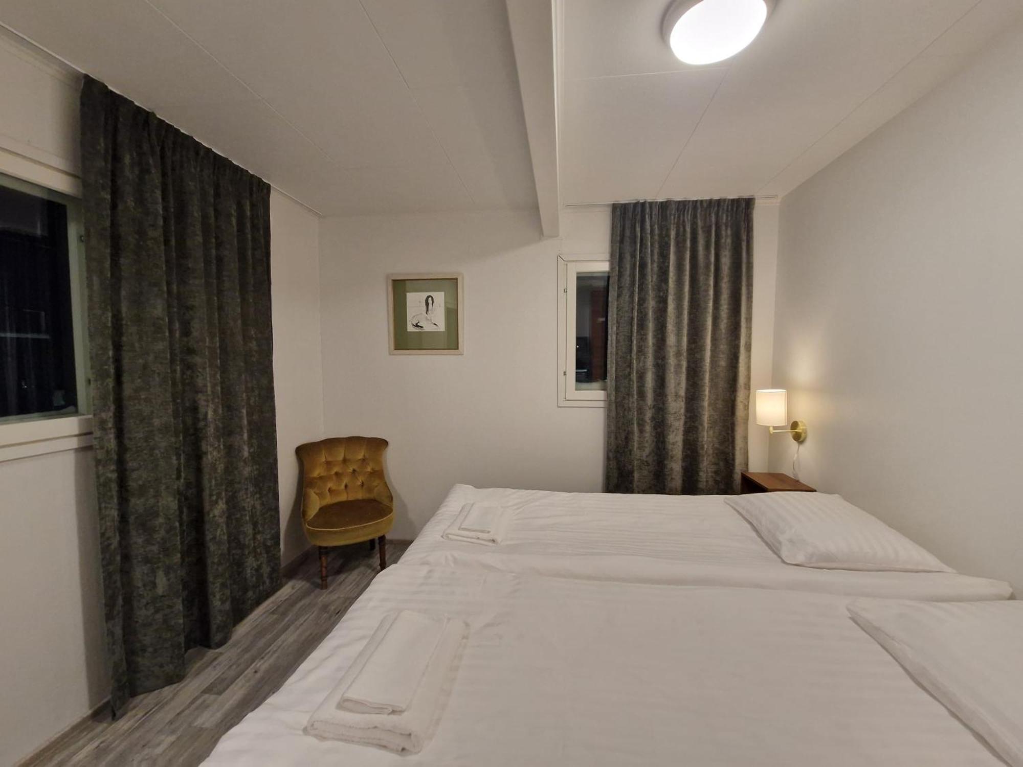 The Sleeping Bear Hotel Инари Екстериор снимка