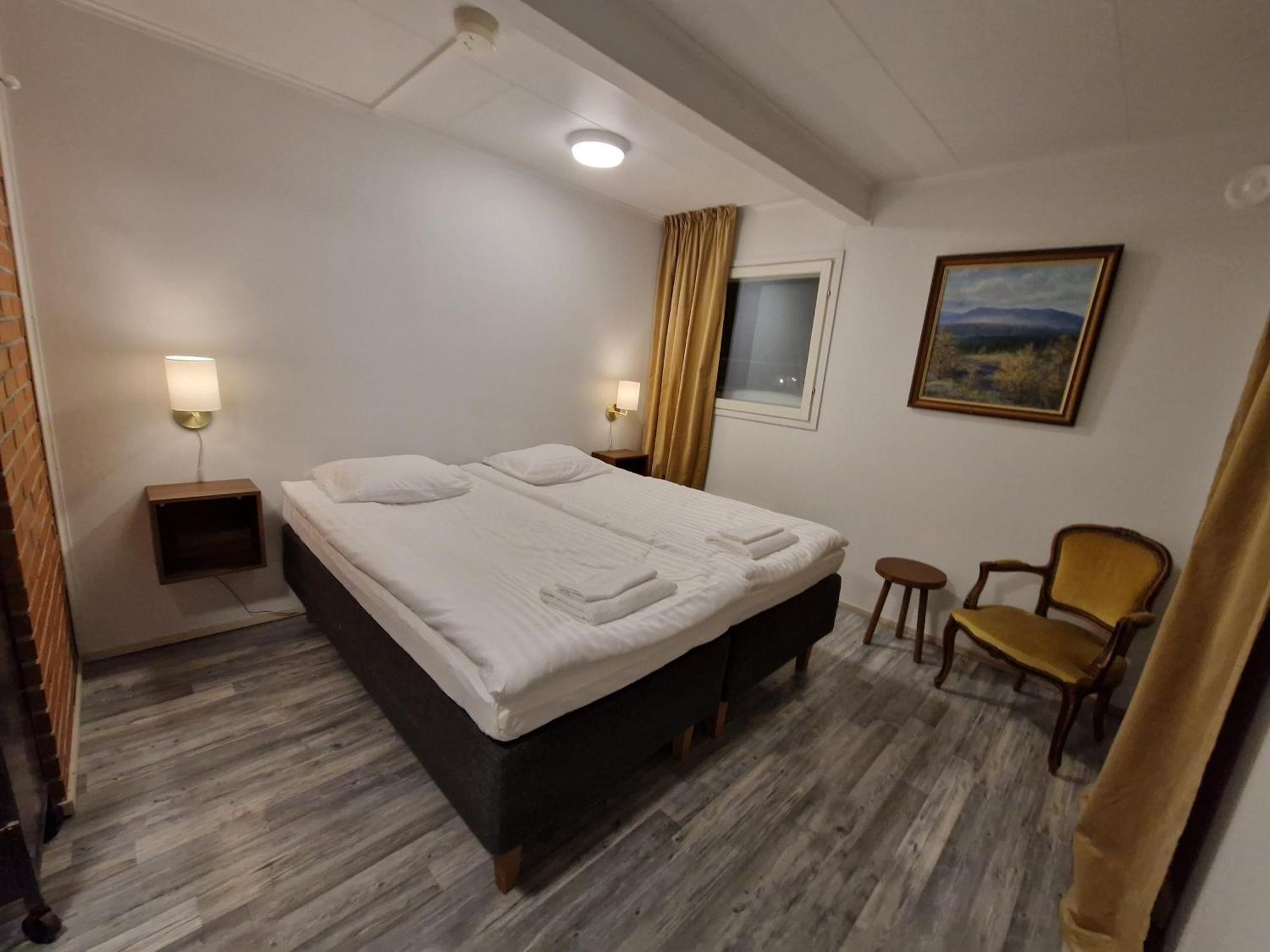 The Sleeping Bear Hotel Инари Екстериор снимка